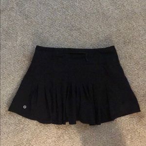 Black lululemon tennis skirt